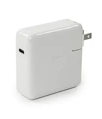 Apple 61W USB C Power Adapter 1 webp